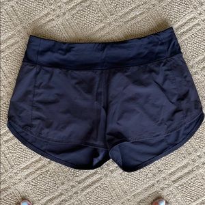 Lululemon speed up short 4”